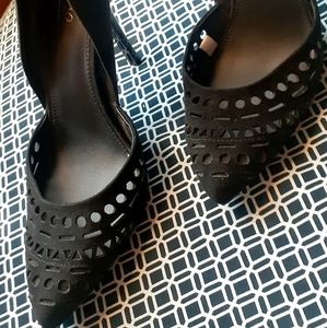 Mossimo Black Suede Lasercut heels Size 8 1/2